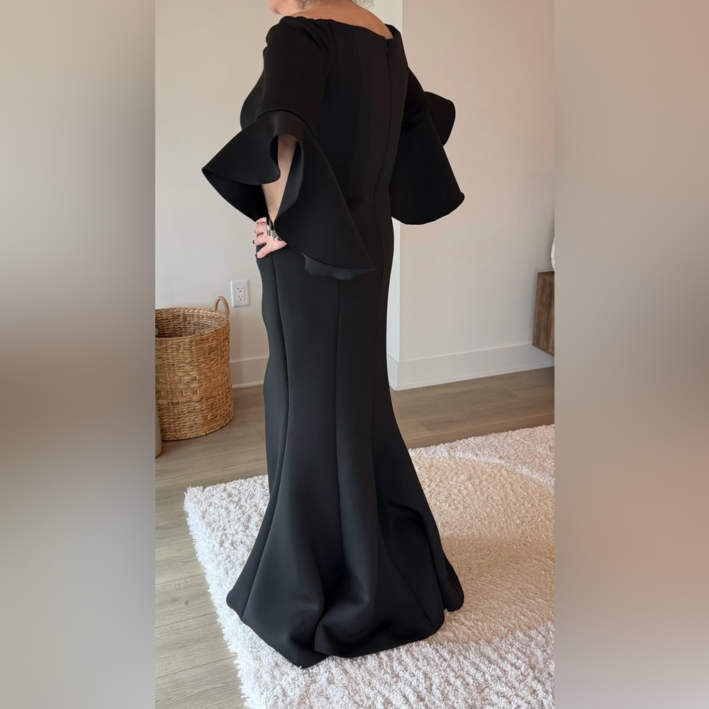 Jovani Scuba Off the Shoulder w/Bell Sleeves Size 14 - Picture 2 of 11